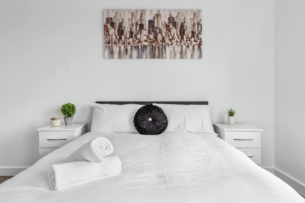 Airy 2Br Flat Delta London Dp332 Apartamento Croydon Exterior foto